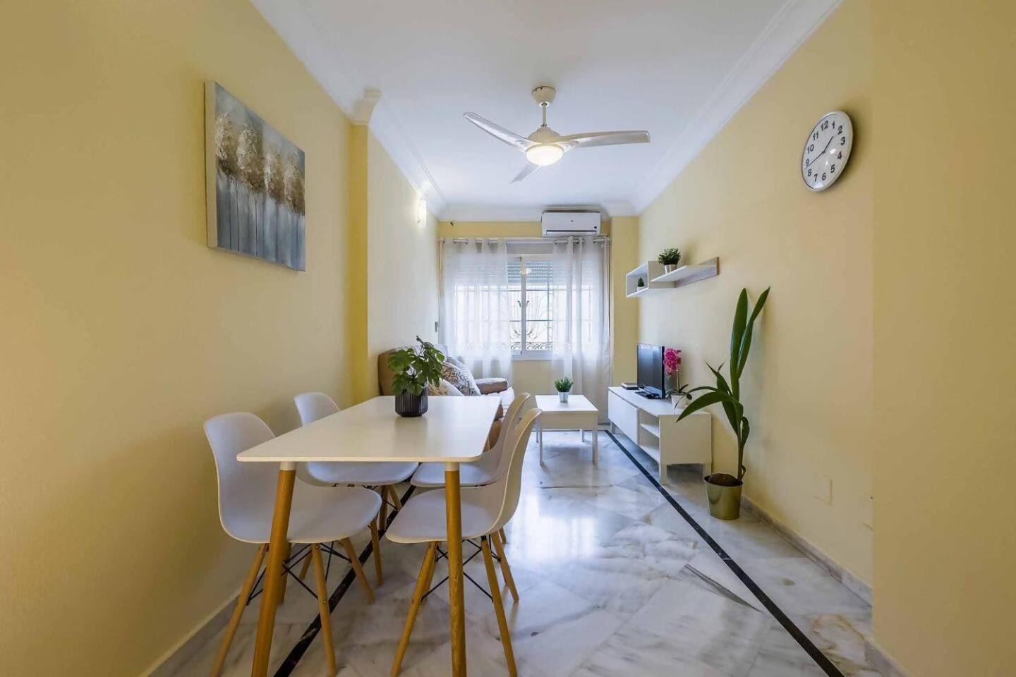 Cyv Centrally Located 1 Bed 1 Bath Near The Beach Fuengirola Esterno foto