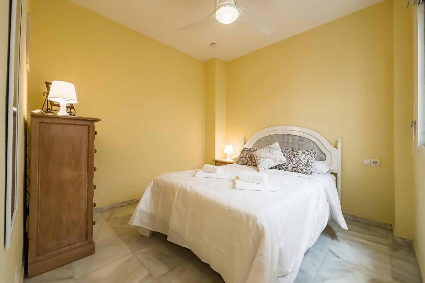 Cyv Centrally Located 1 Bed 1 Bath Near The Beach Fuengirola Esterno foto