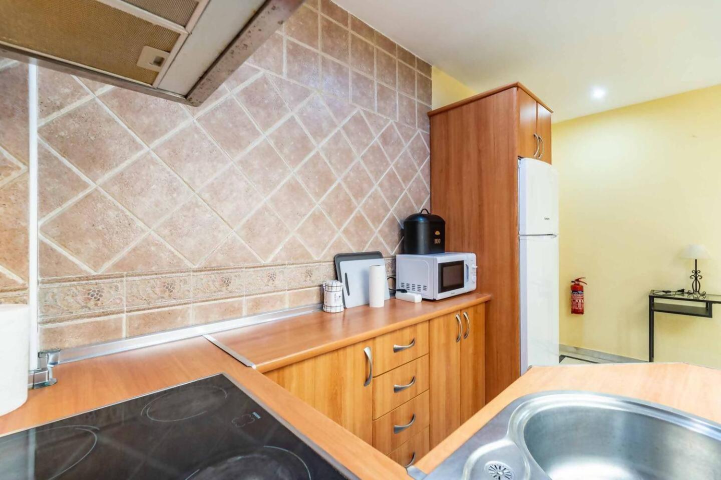 Cyv Centrally Located 1 Bed 1 Bath Near The Beach Fuengirola Esterno foto